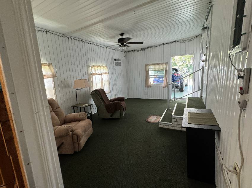 315 Murray Drive a Lakeland, FL Mobile or Manufactured Home for Sale